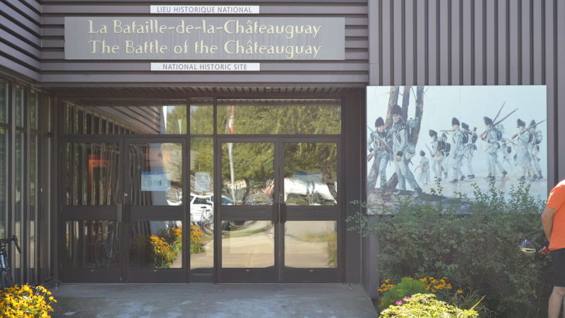 "Lieu historique national du Canada de la Bataille-de-la-Châteauguay 02" by Benoit Rochon - Own work. Licensed under CC BY-SA 3.0 via Wikimedia Commons.