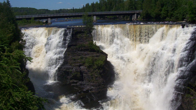 Photo by: Kakabeka Falls Hotel