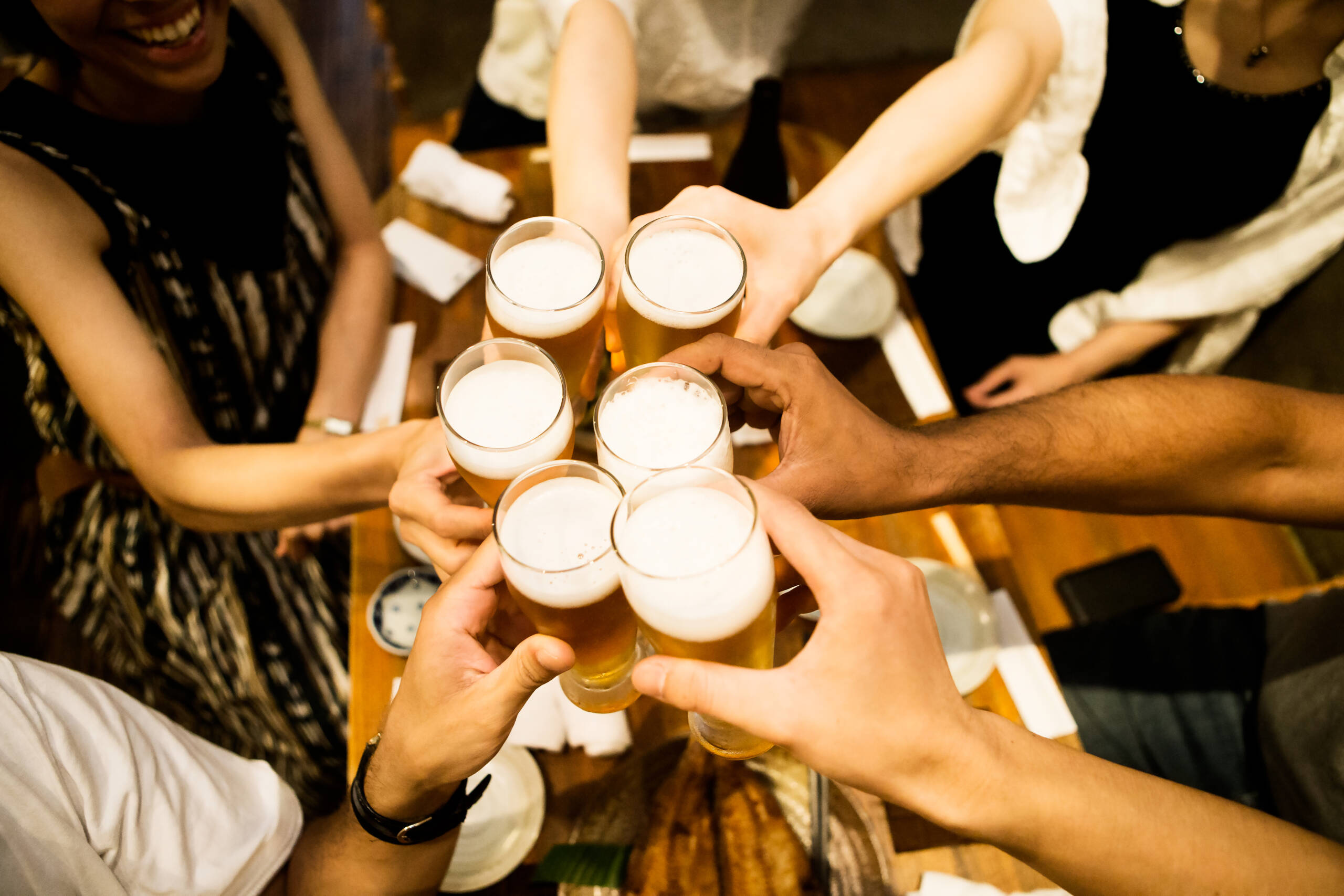How To Say Cheers In 50 Languages Mapquest Travel