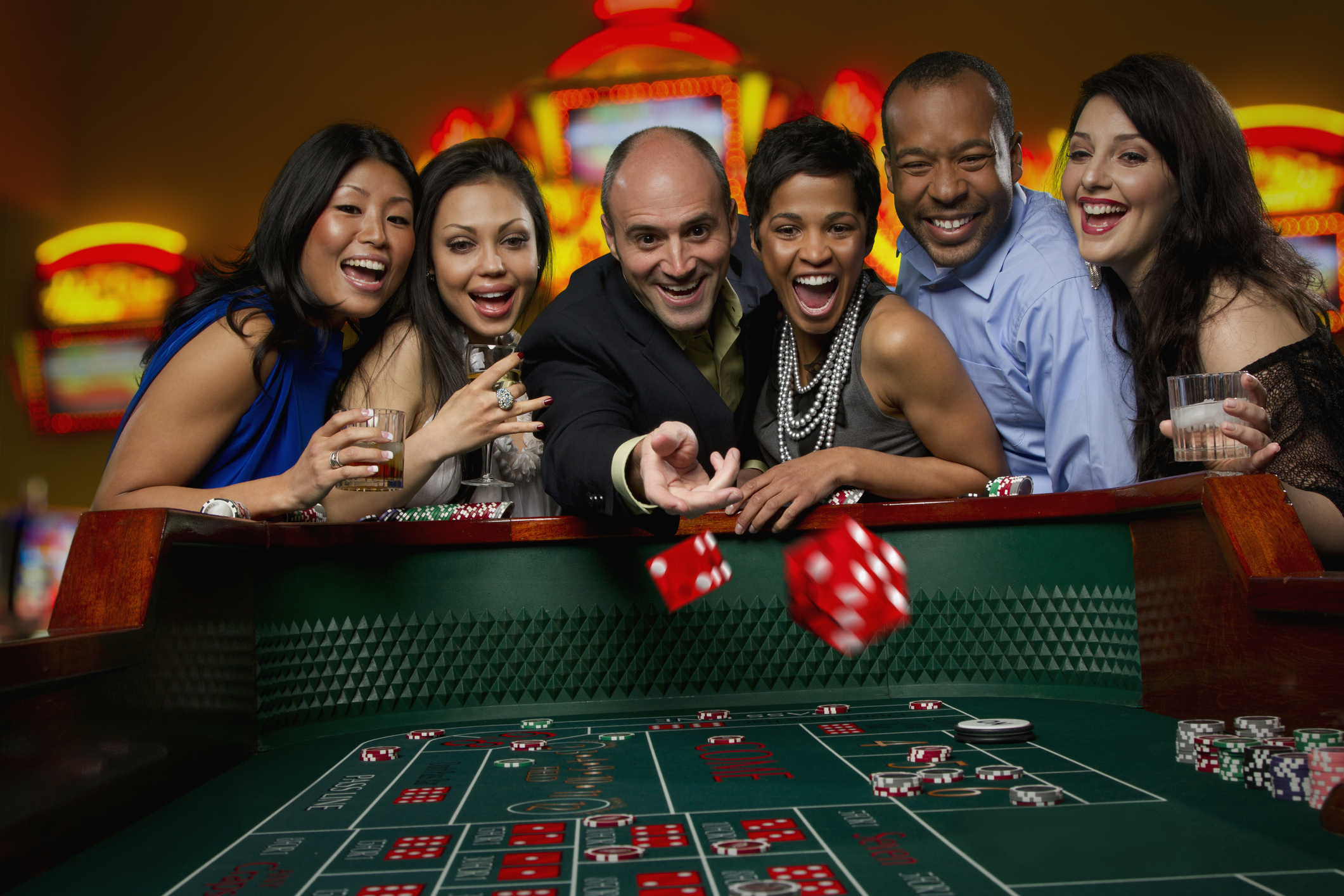 Different Online Casino Bonuses That Make Gambling a Genuine Habit